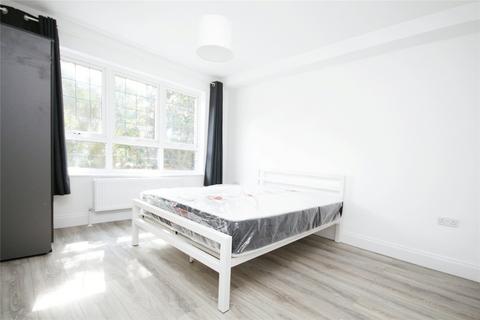 5 bedroom terraced house to rent, Brabazon Street, Poplar, London, E14