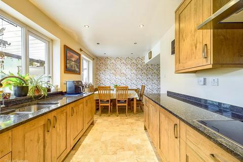 5 bedroom detached house for sale, Westdale Lane, Nottingham NG4