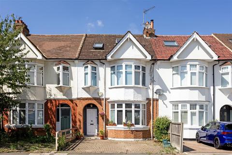 8 Swyncombe Avenue, London, W5 4DS