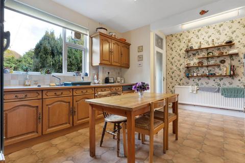 208 Thorpe Road, Peterborough, PE3 6LB