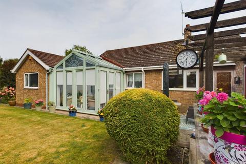 4 bedroom detached bungalow for sale, Orchard Close, Burton Upon Stather DN15