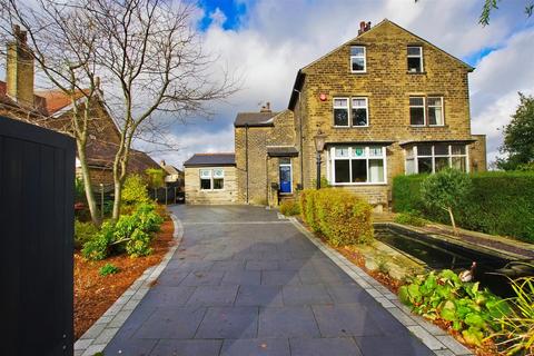 4 bedroom semi-detached house for sale, Victoria Road, Elland