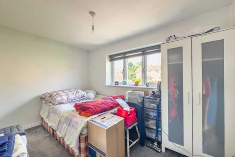 108 Greenfields, Heckmondwike, WF16 9HD