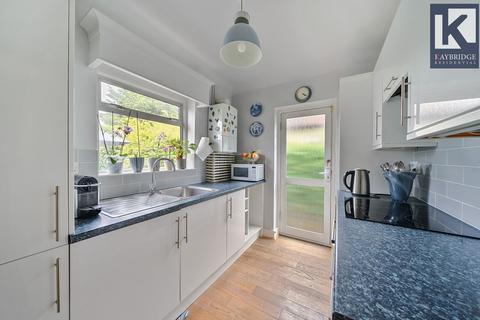 65 Grafton Road, Worcester Park, KT4 7QR