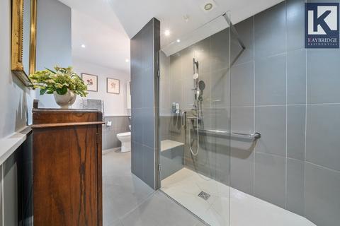65 Grafton Road, Worcester Park, KT4 7QR