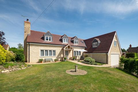 4 bedroom detached house for sale, Church Street, Empingham