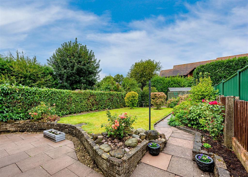 3 Moises Hall Road-Garden 1.jpg