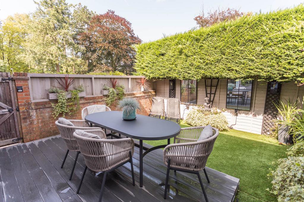 Courtyard Garden