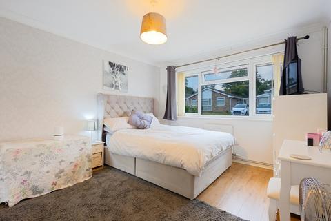 37 Buttermere Close, Folkestone, CT19 5JH