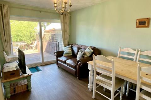 12 Fulmar Close, West Cross, Swansea, SA3 5RD