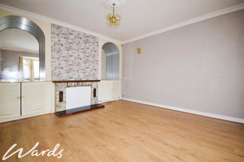 3 bedroom semi-detached house to rent, Meadow Way Dartford DA2