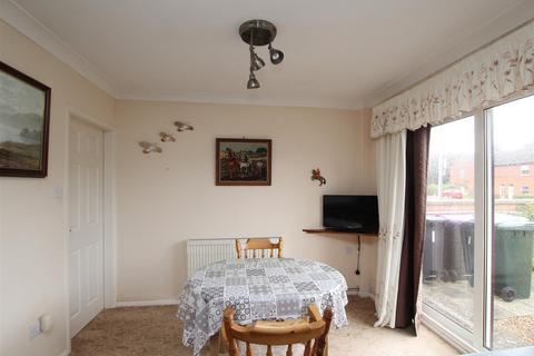 2 bedroom detached bungalow for sale, Ropewalk, Market Rasen LN8