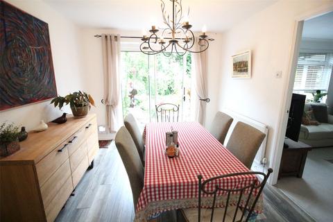 7 Stephen Close, Orpington, BR6 9TZ