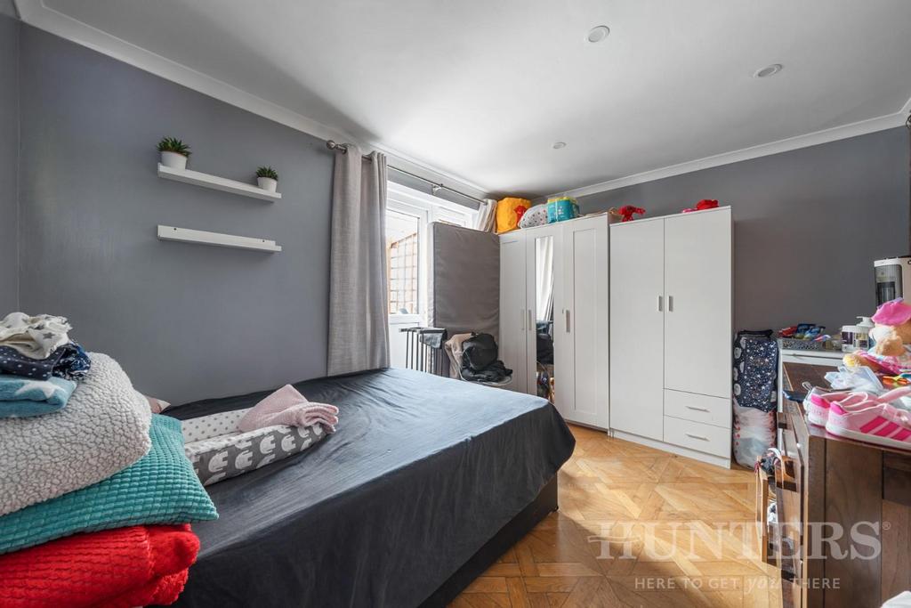 22 Russell Road N15 5 LS-1.jpg