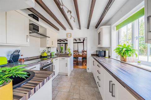 58 Hook Lane, Rose Green, Bognor Regis, PO21 3PD