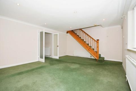 5 bedroom detached house to rent, Wyvern Gardens, Dore, Sheffield