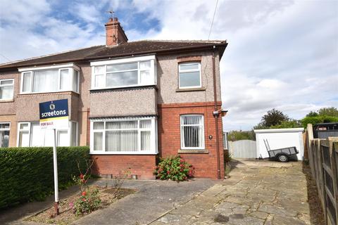 3 bedroom semi-detached house for sale, Airmyn Avenue, Goole