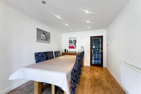 7 Grove Road, Stanford-le-hope, SS17 0ED