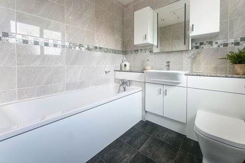 7 Grove Road, Stanford-le-hope, SS17 0ED