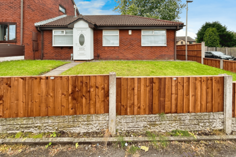 3 bedroom bungalow for sale, Sale Lane, Manchester, M29