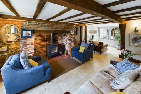 5 bedroom detached house for sale, The Street, Diss IP22