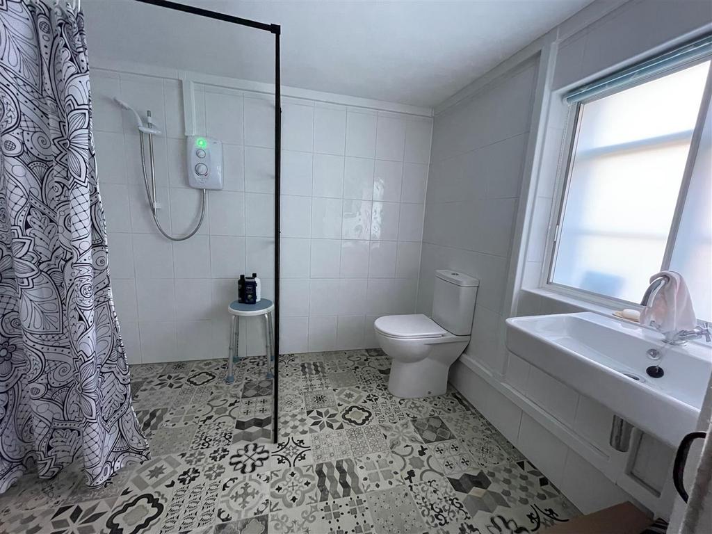 Downstairs Wet Room