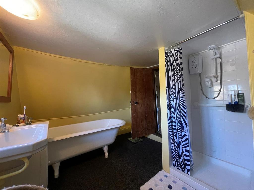 Upstairs Bathroom