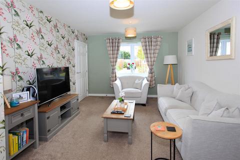 3 bedroom semi-detached house for sale, Yeomanry Way, Newport