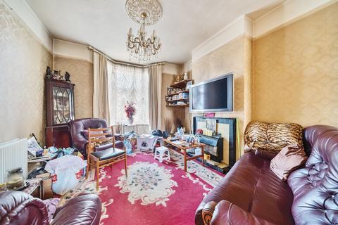 3 bedroom terraced house for sale, Arbery Road, Bow, London, E3