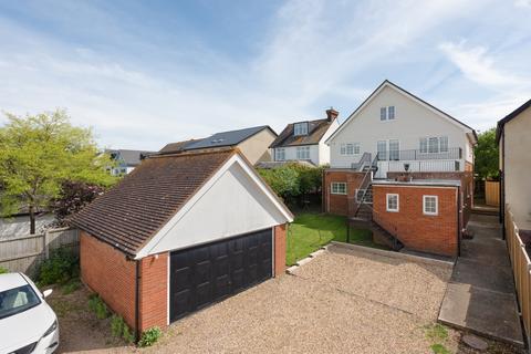 76 Castle Road, Whitstable, CT5 2EB