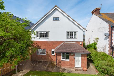 76 Castle Road, Whitstable, CT5 2EB