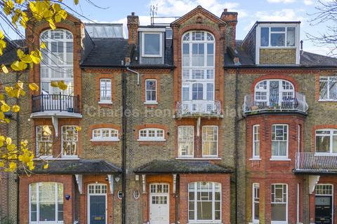 2 bedroom apartment for sale, Chalcot Gardens, Belsize Park, NW3