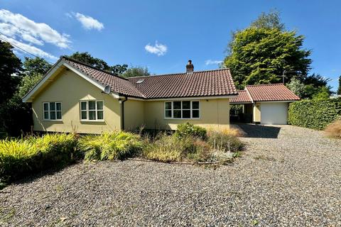 4 bedroom detached bungalow for sale, Half Moon Lane, Redgrave, Diss, IP22 1RU