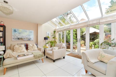 4 bedroom end of terrace house for sale, Harding Lane, Broadbridge Heath, Horsham, West Sussex