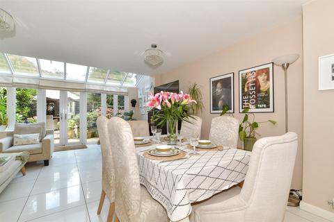 4 bedroom end of terrace house for sale, Harding Lane, Broadbridge Heath, Horsham, West Sussex