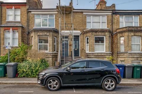 3 bedroom apartment to rent, Brownlow Road,  Finchley,  N3