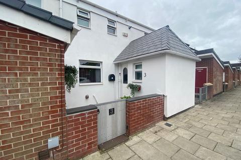 2 bedroom terraced house for sale, 3 Kent Avenue, Chadderton