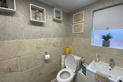 3 Kent Avenue, Chadderton, Oldham, OL9 9DF