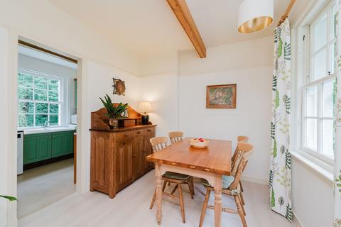 30 Cammo Road, Edinburgh, EH4 8AP