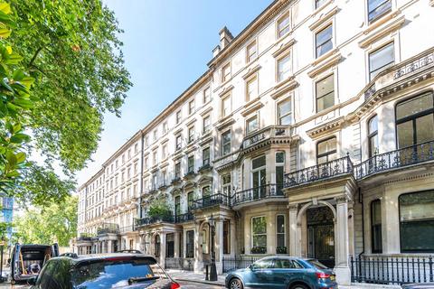 2 bedroom flat for sale, Ennismore Gardens, Knightsbridge, London, SW7