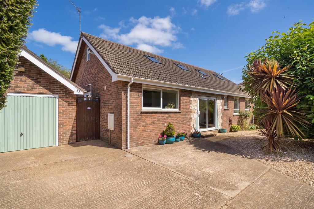 53 Meadow Drive