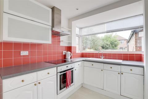 3 bedroom detached house for sale, St. Austell Drive, Wilford NG11