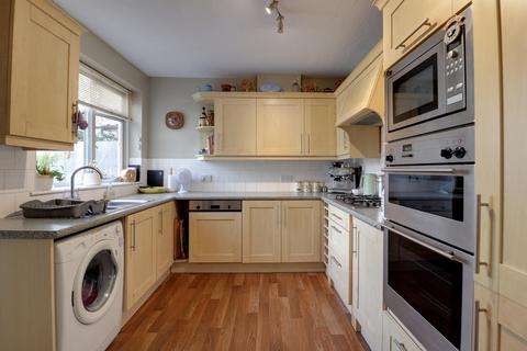 4 bedroom property for sale, Fairview Road, Stevenage SG1