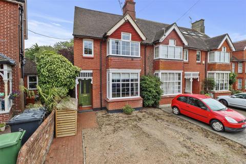 3 bedroom end of terrace house for sale, Summerheath Road, Hailsham