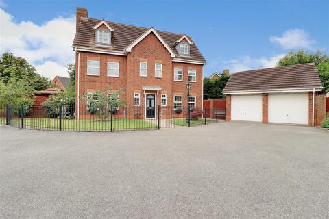 6 bedroom detached house for sale, Ling Croft, Brough