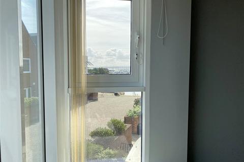 37 Ainslie Place, Lymington, SO41 9PX