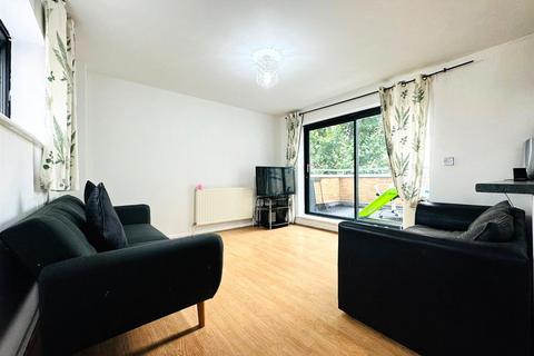 2 bedroom flat for sale, Sherman House. Aberfeldy Street, London