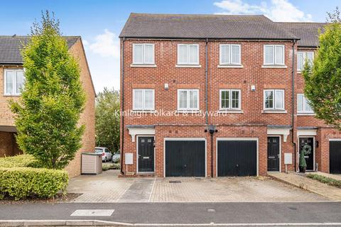 5 Ravens Dene, Chislehurst, BR7 5FL