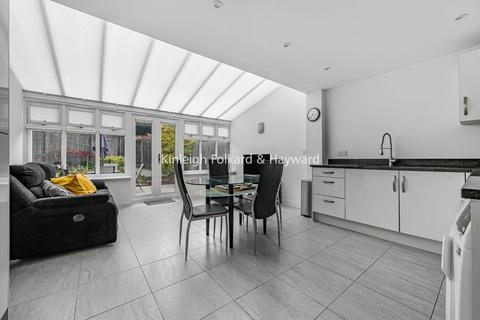 5 Ravens Dene, Chislehurst, BR7 5FL