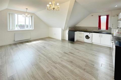 3 bedroom apartment to rent, 310 London Road, Grays